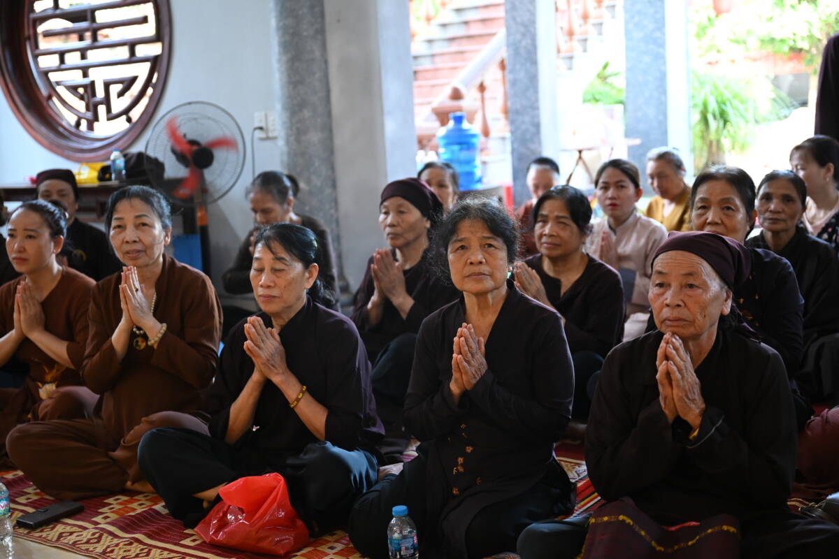Chùa Gôi, xã Vụ Bản, trang nghiêm tổ chức lễ tắm Phật và khóa lễ quy y Tam bảo插图12