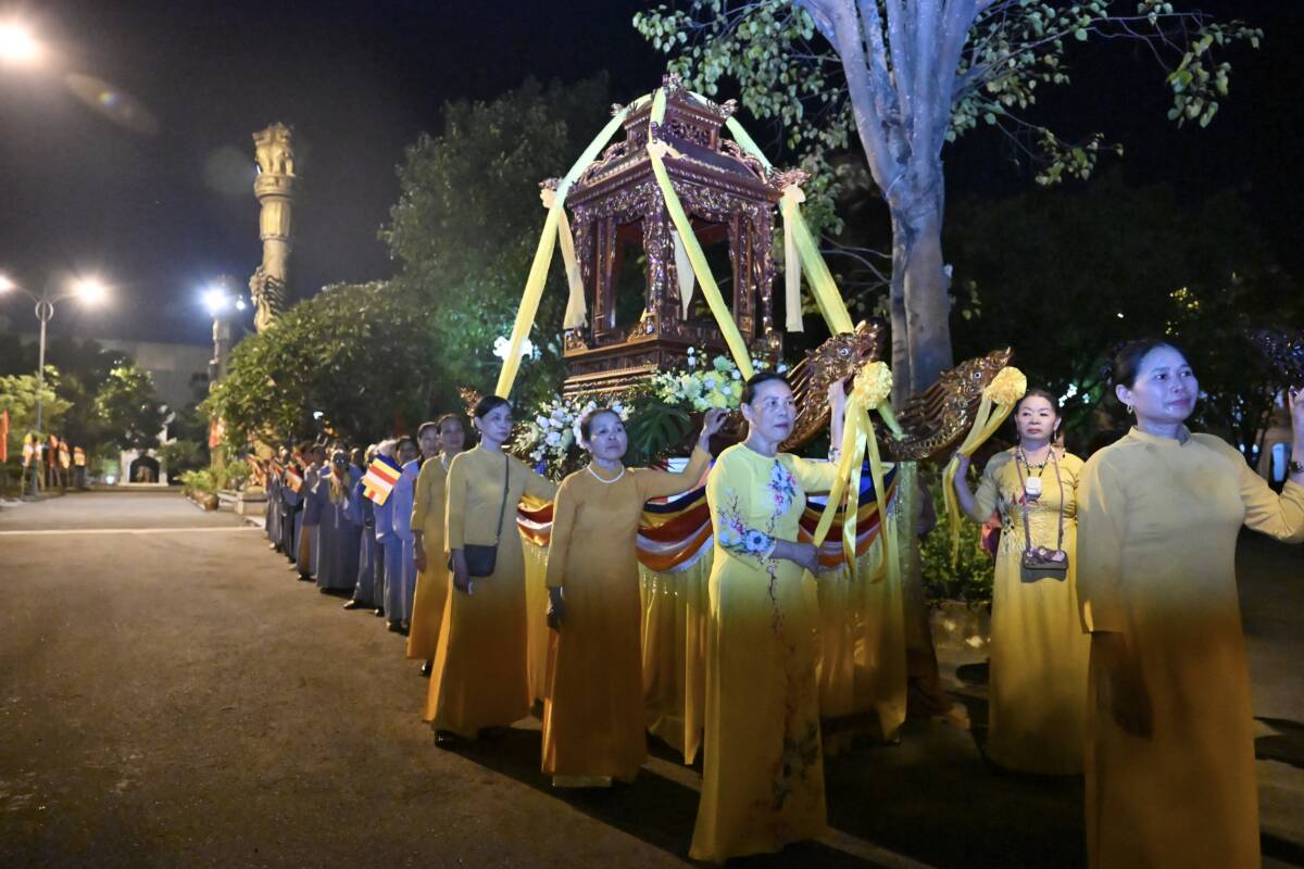 Ninh Bình: Trung tâm Phật giáo Trúc Lâm Thiên Trường trang nghiêm tổ chức lễ rước Phật kính mừng đại lễ Phật đản PL.2570 – DL.2026插图30